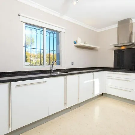 Sleeps 6 Pool Air Con Wifi Σπίτι διακοπών